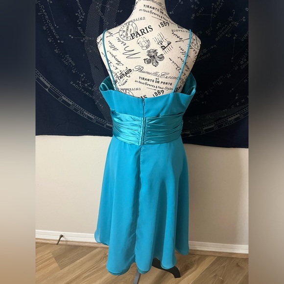 CHICA Turquoise Satin Cocktail Dress – XL - Picture 6 of 7